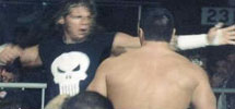 Raven - WWE Live - 05.11.01